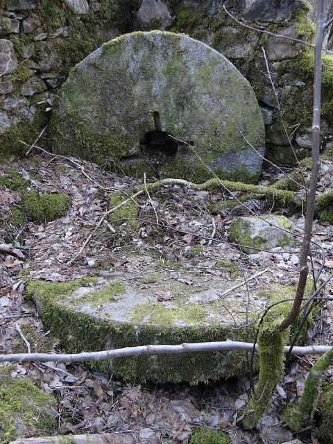 Millstones at The Old Mill , Bunroy