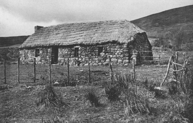 Cottage in Glen Roy 1945